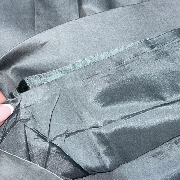 BCBG Gray Pencil Skirt with Ruffle Waist and Pockets - Picture 8 of 12